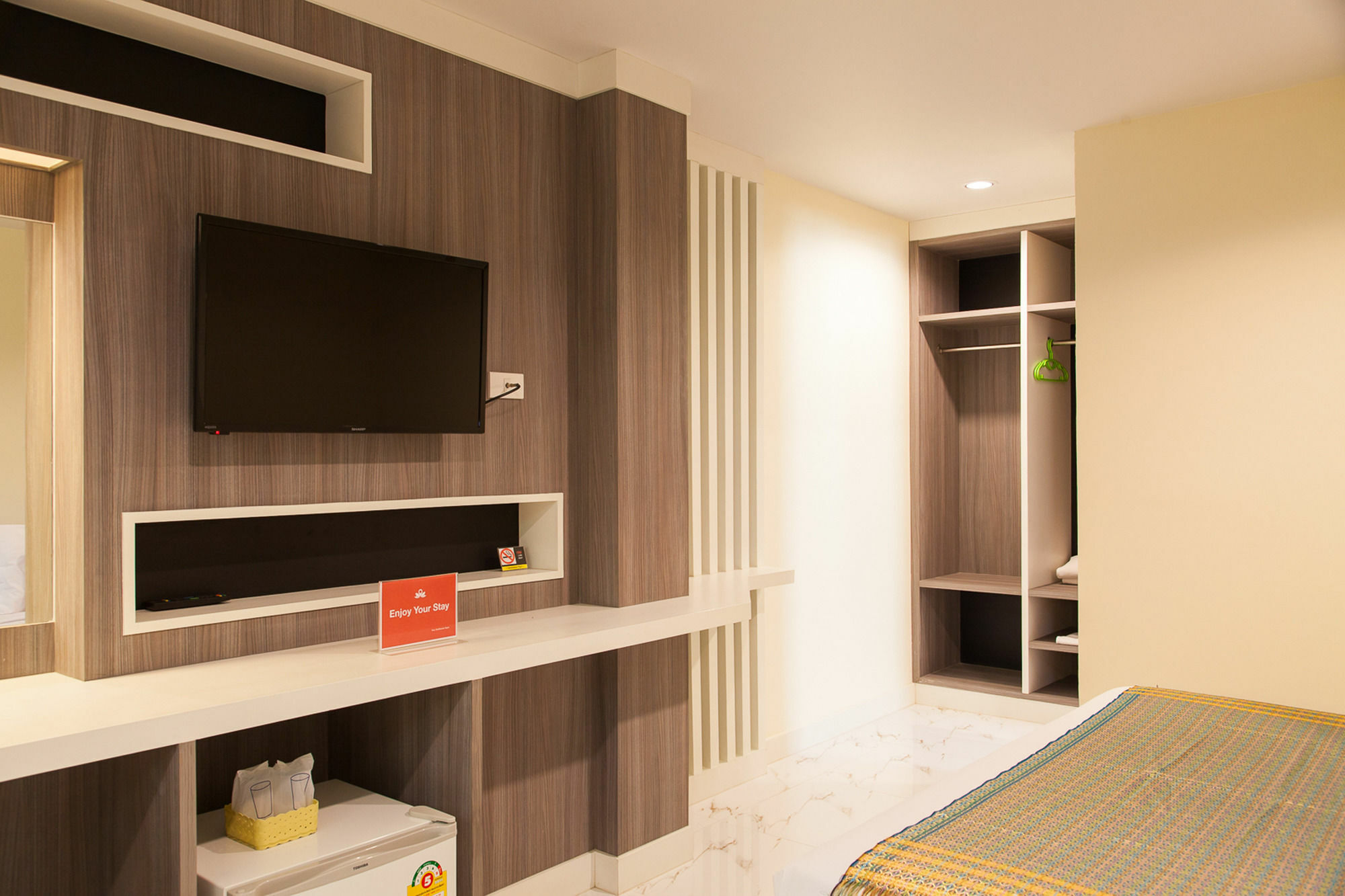 בנגקוק Zen Rooms Samsen 3 מראה חיצוני תמונה